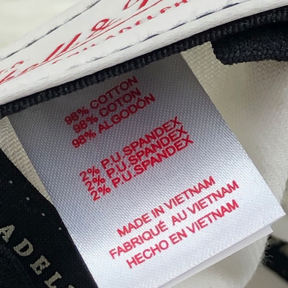 Chicago Bulls Mitchell & Ness NBA Chrome Brim Hat - Picture 7 of 8